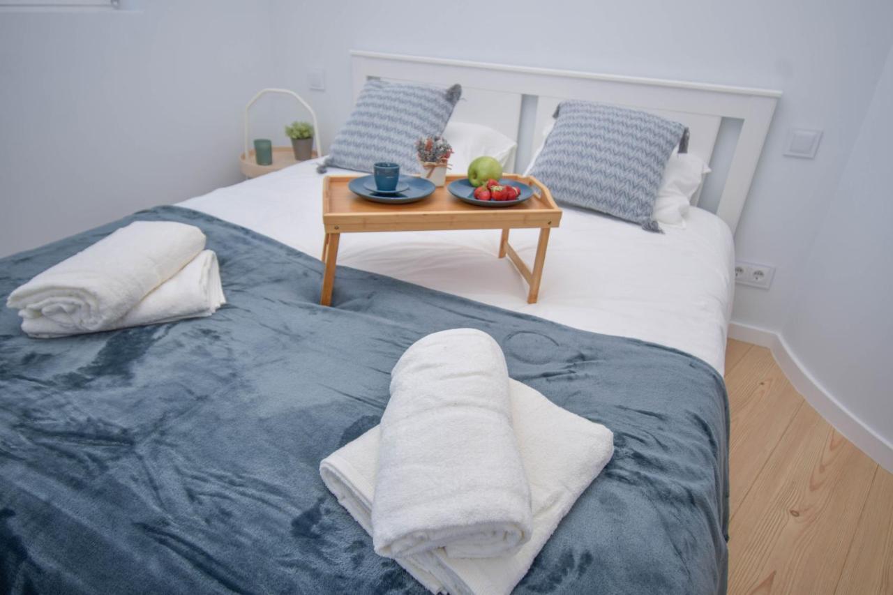 Central & Stylish 2 Bedroom Apartment W/ Balcony Кашкайш Екстер'єр фото