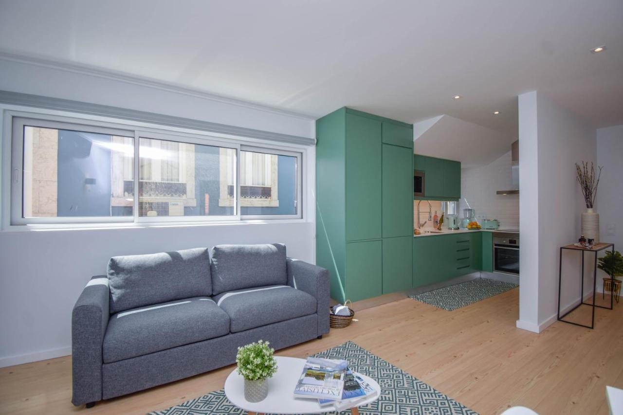 Central & Stylish 2 Bedroom Apartment W/ Balcony Кашкайш Екстер'єр фото